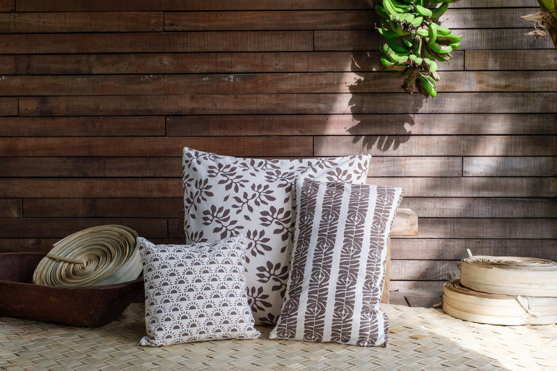 Medium Pillow Cover - Karisi Print