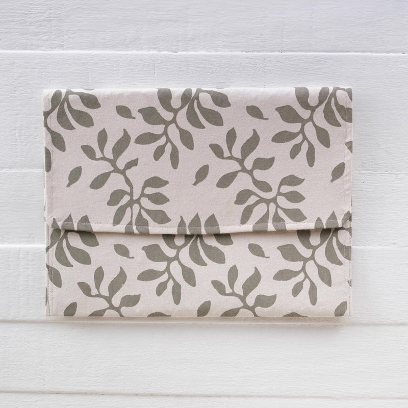 Oversized Clutch - Karisi Print