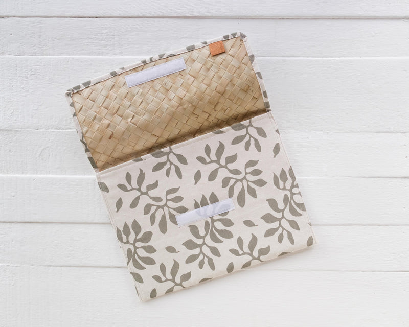 Oversized Clutch - Karisi Print