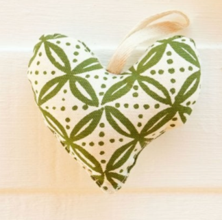 Handprinted Holiday Heart Ornament - Senibua